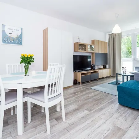 Discover Beaches From Quiet Relaxing For 6 *